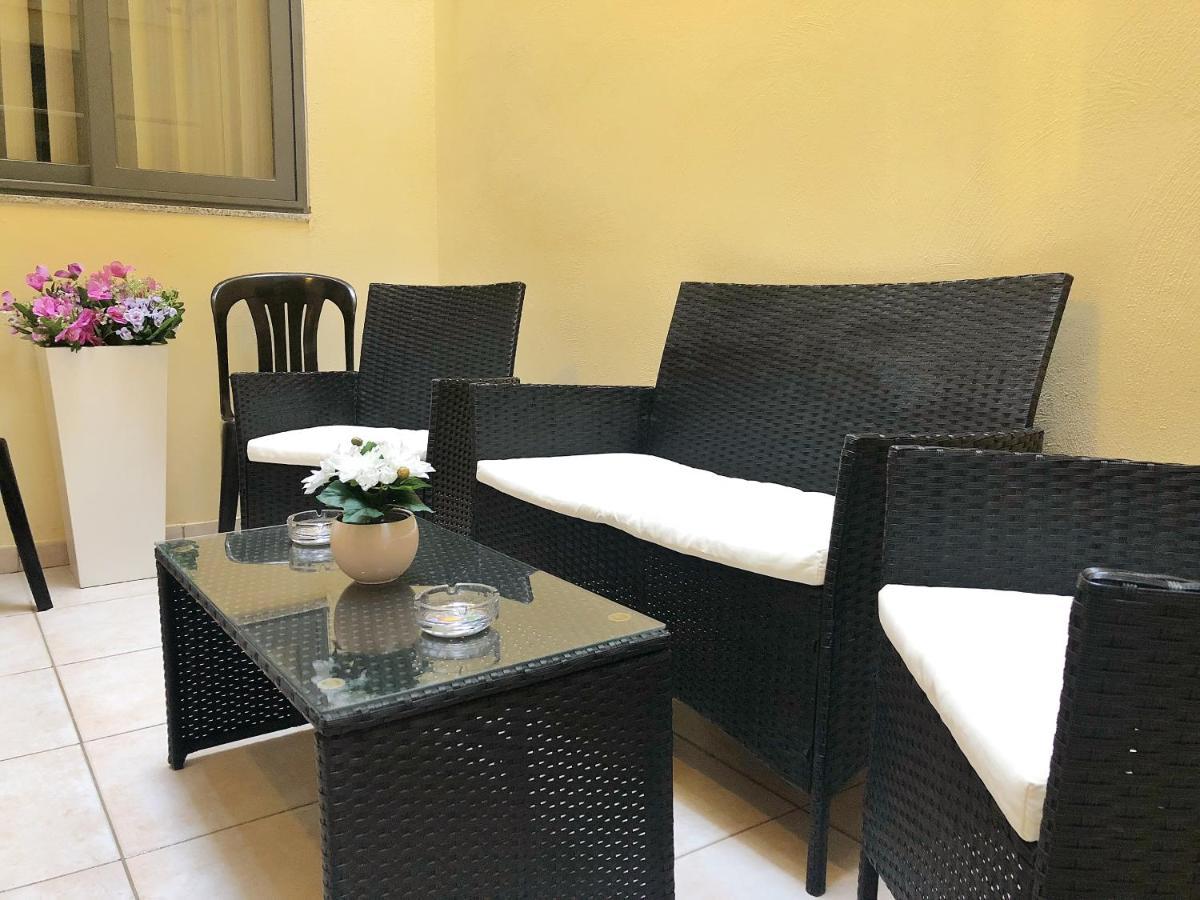 The Village Apartment 2 Kirkop Экстерьер фото